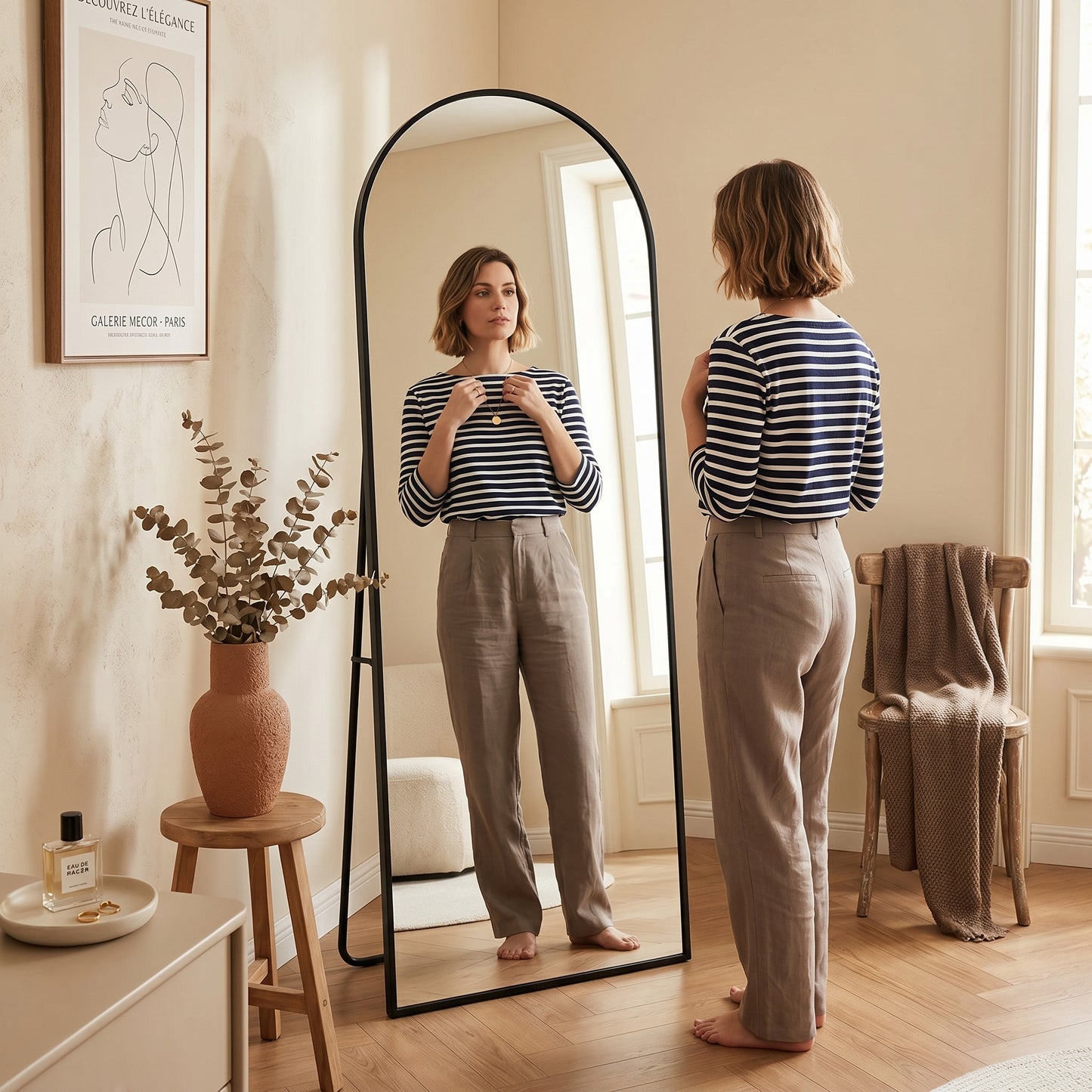 Arcevo – Miroir sur Pied Pleine Longueur Arqué